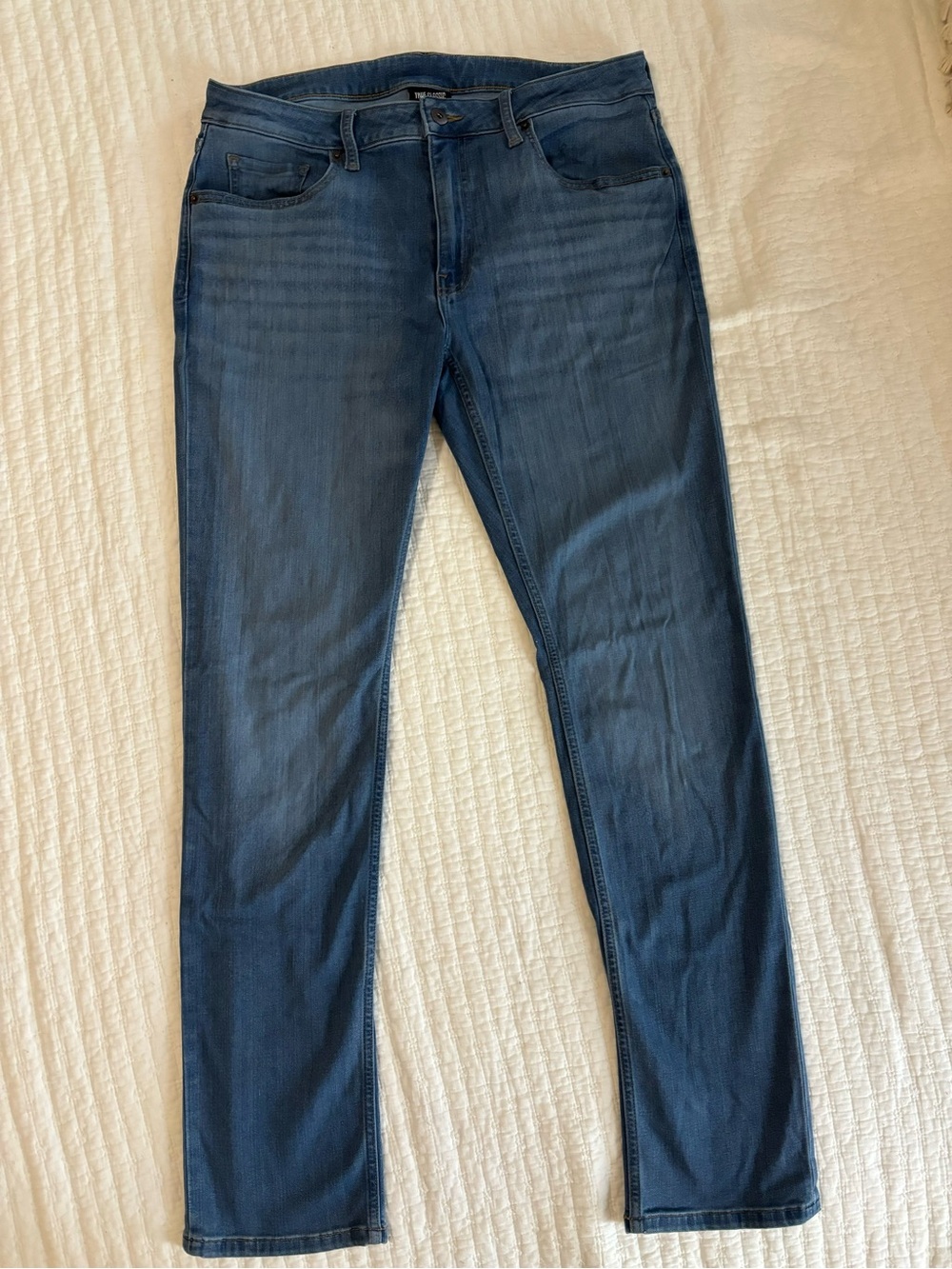 34 True Classic Men's Stretchy Slim Fit Blue Jeans